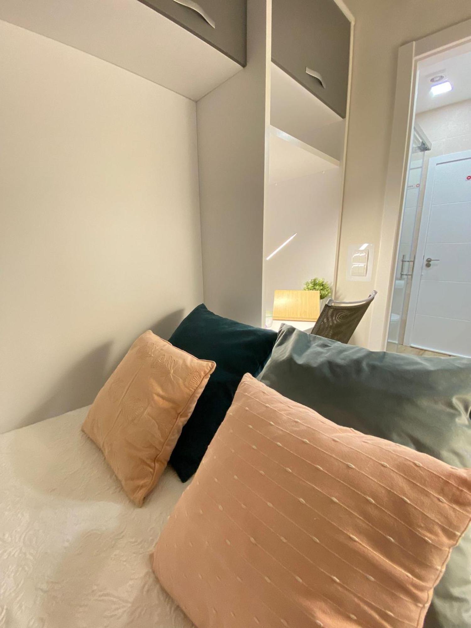 Centrico. Atocha-Lavapies. Nuevo. 100% Equipado. Apartment Madrid Bagian luar foto