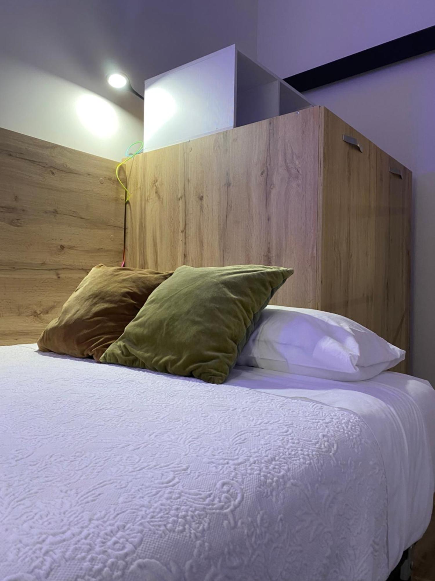 Centrico. Atocha-Lavapies. Nuevo. 100% Equipado. Apartment Madrid Bagian luar foto