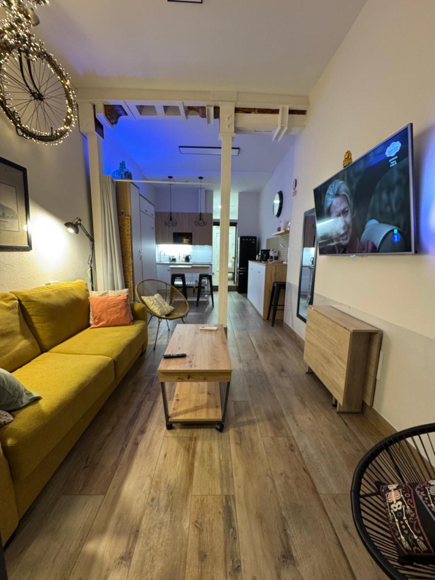 Centrico. Atocha-Lavapies. Nuevo. 100% Equipado. Apartment Madrid Bagian luar foto